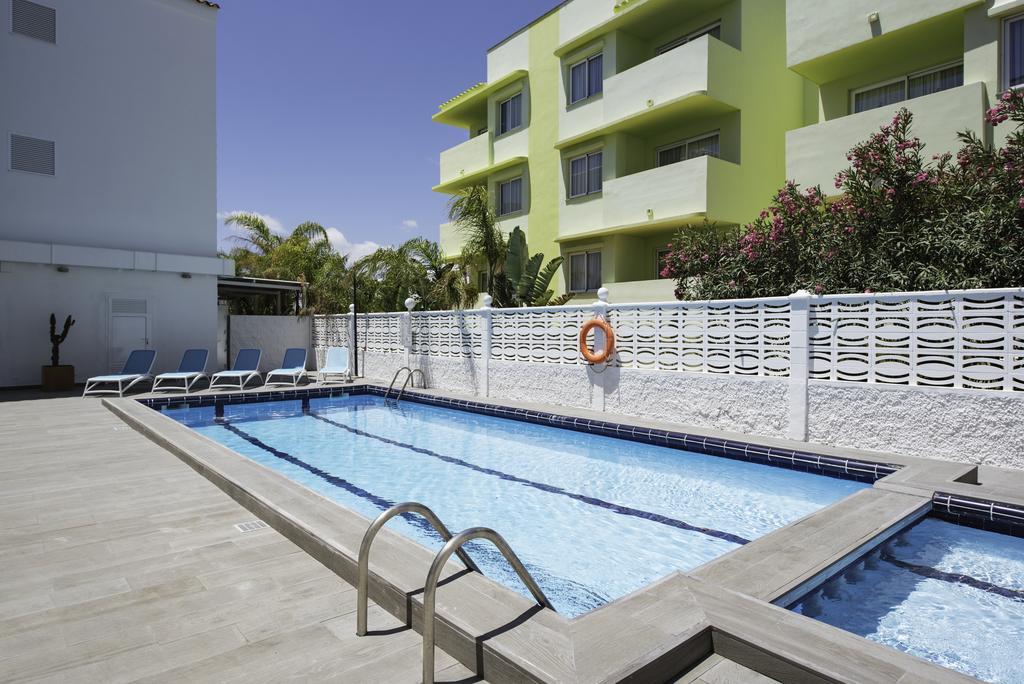 Aparthotel Vibra Mogambo - Adults Only Playa d'en Bossa Exterior foto