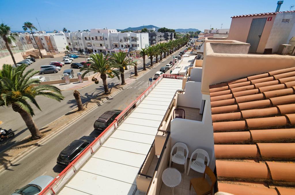 Aparthotel Vibra Mogambo - Adults Only Playa d'en Bossa Exterior foto