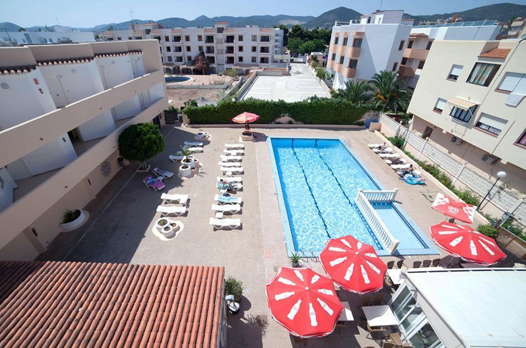 Aparthotel Vibra Mogambo - Adults Only Playa d'en Bossa Exterior foto
