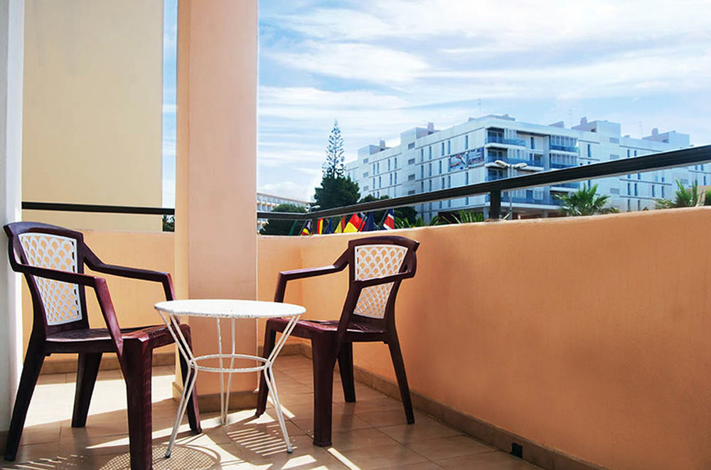 Aparthotel Vibra Mogambo - Adults Only Playa d'en Bossa Exterior foto