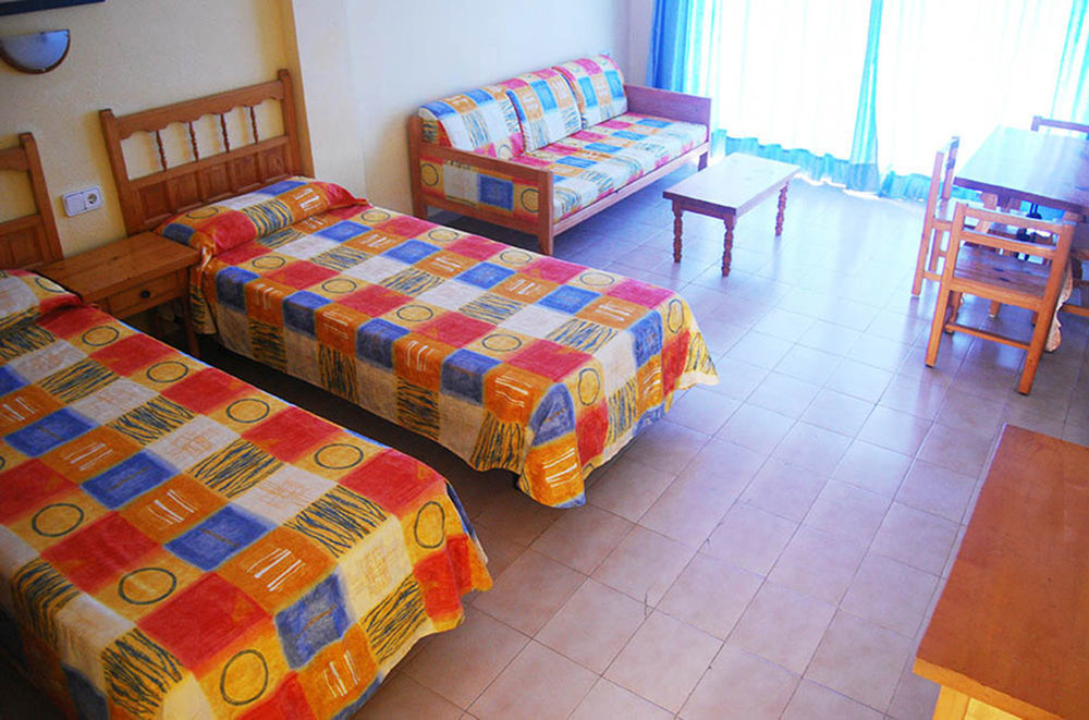 Aparthotel Vibra Mogambo - Adults Only Playa d'en Bossa Exterior foto