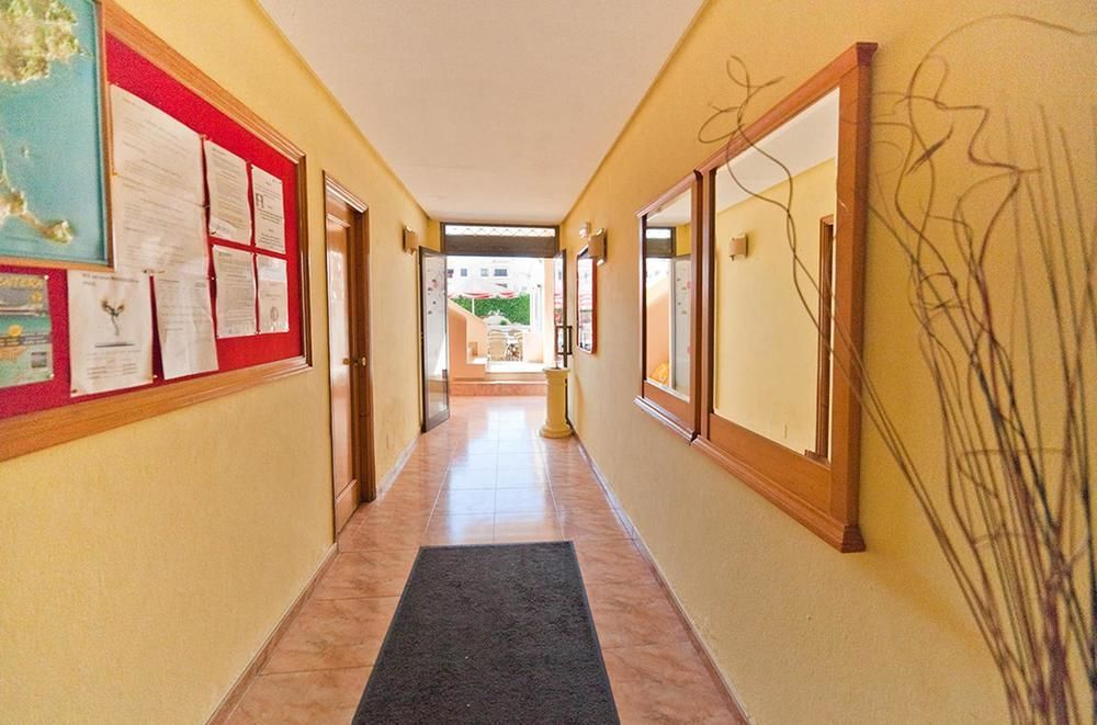 Aparthotel Vibra Mogambo - Adults Only Playa d'en Bossa Exterior foto